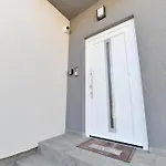 Punta Sole 아파트 *