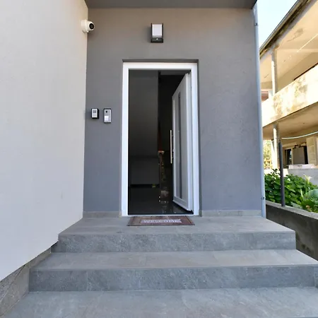 Apartment Punta Sole