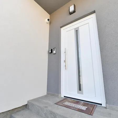 Punta Sole Apartment *